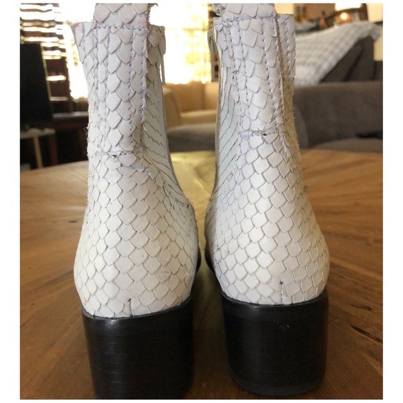 STEVEN BY STEVE MADDEN WHITE LEATHER BOOTIES SIZE 7 - Picture 6 of 9